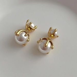 3/$40 NWT Gold Tone Imitation Pearl Earrings